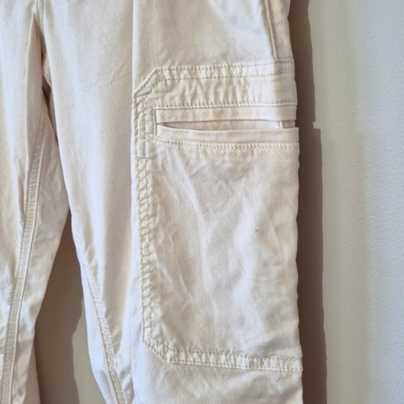 American Eagle Casual Cargo Wide Leg  Cream Pants, Size 18 - Picture 6 of 12